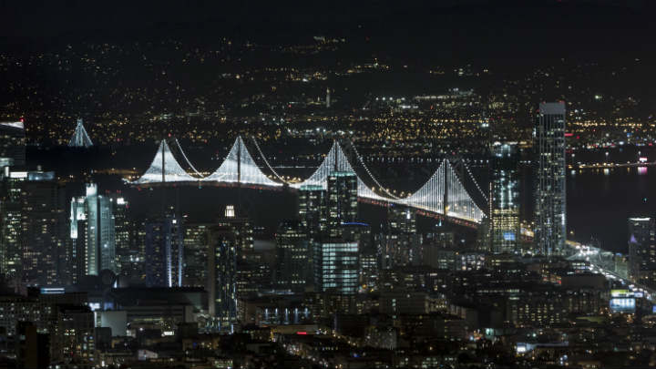 Connected bridge lighting &ndash; San Francisco Bay Bridge