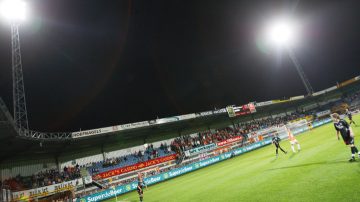 Iluminación de un campo de fútbol - Proyectores LED