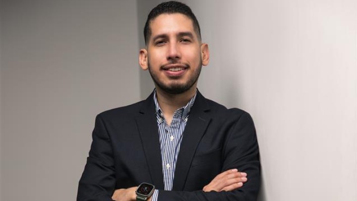Arturo Santos - Investor Relations Officer