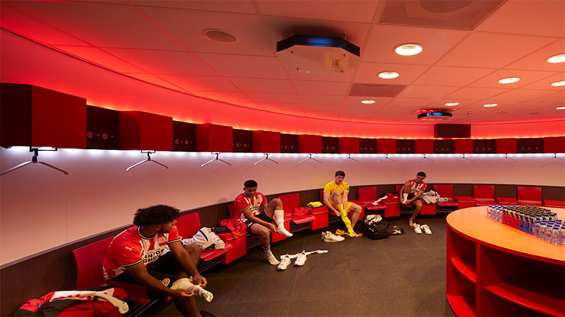 PSV&rsquo;s dressing room fitted with UV-C disinfection upper air luminaires