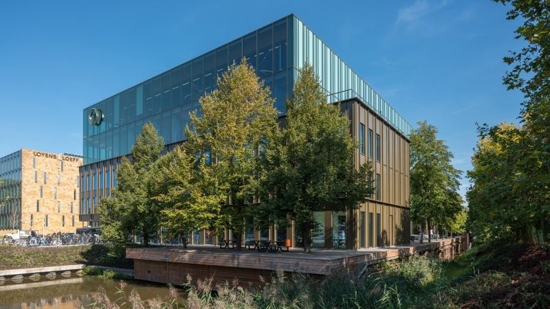 Interact Office - Cushman & Wakefield