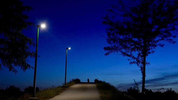 Seville improves citizens&rsquo; safety with Signify&rsquo;s solar street lights