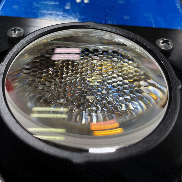 Bichromatic Light Engine