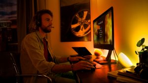 Sinkronkan lampu Anda dengan game