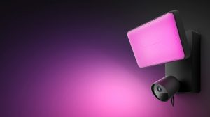 Luci. Videocamera. Secure.